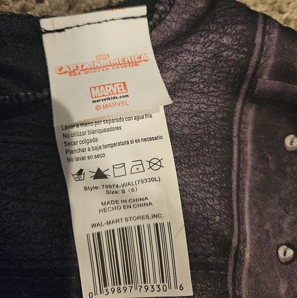 Winter Solider Costume, Size Small - Picture 4 of 5